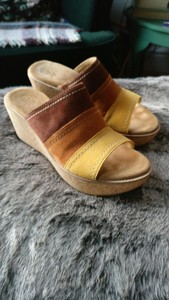 clarks mustard sandals