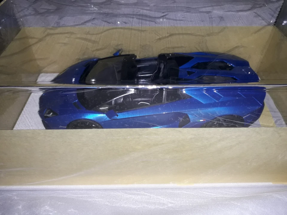 LAMBORGHINI AVENTADOR LP780-4 2021 ULTIMAE ROADSTER BLU 1/18 MAKE UP EIDOLON - Photo 2/4