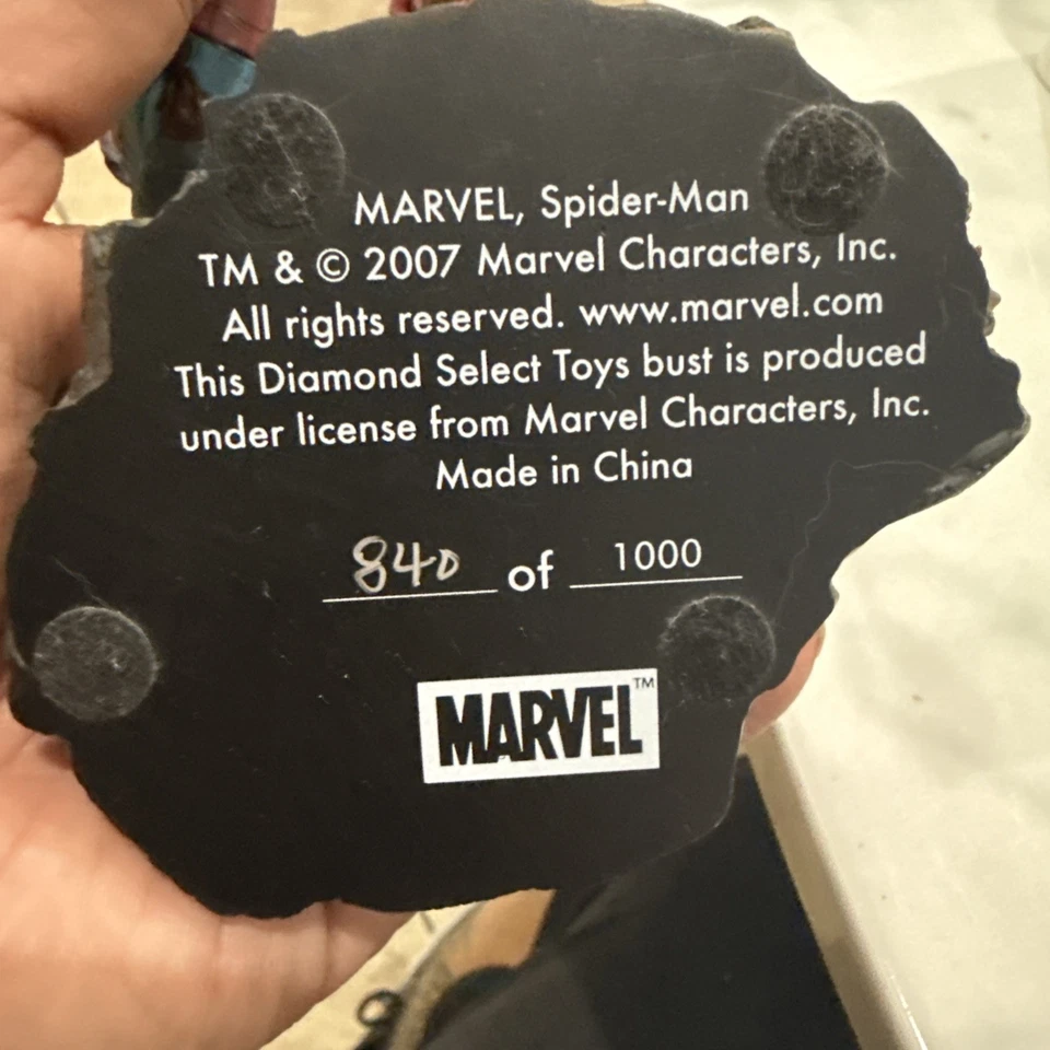 Marvel Zombies Spider-Man Busto Mago Entretenimiento Universo Marvel Juguetes Diamantes Foto 4 de 4