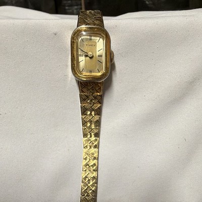 Vintage Timex Gold Tone Rectangular Hand Wind Women s Watch Bracelet