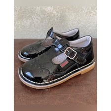 L'Amour Kids' "Ruthie" black patent T-strap Mary Jane Dress Shoes Size 7