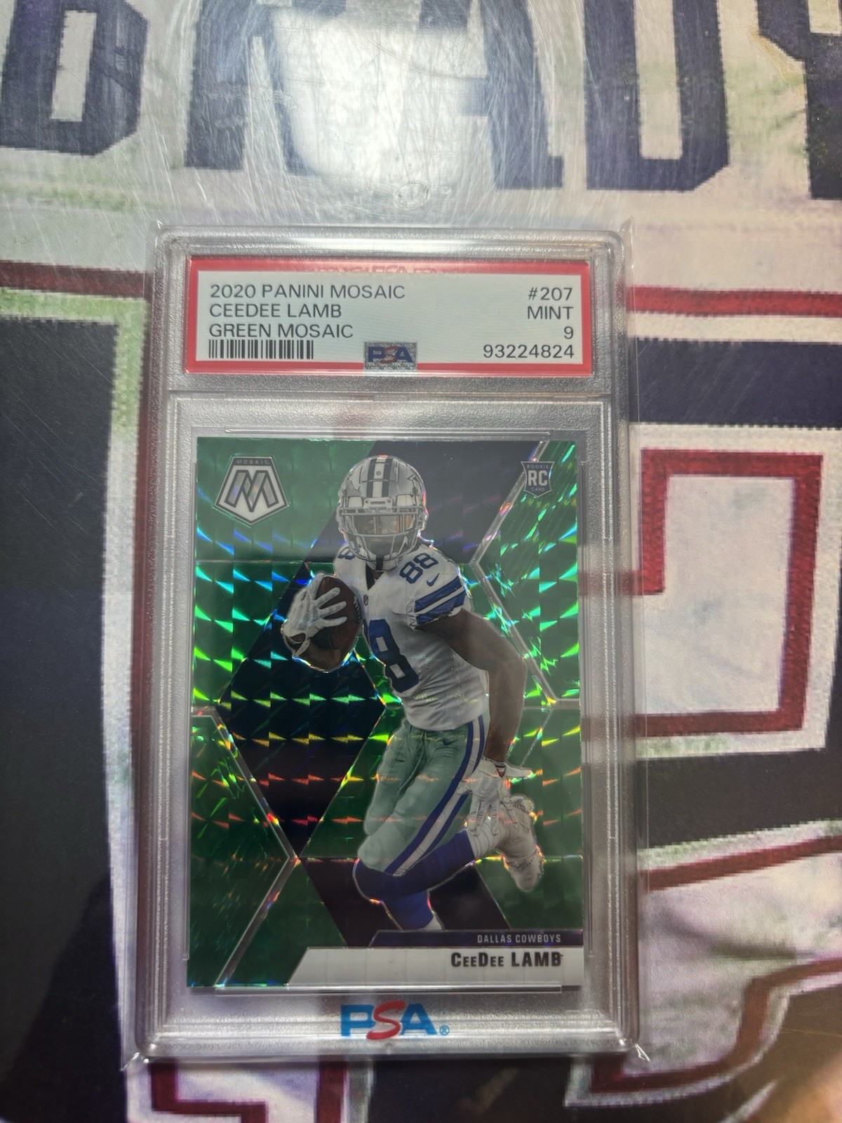 2020 Panini Mosaic Rookies CeeDee Lamb #207 Mosaic Green Prizm (RC) PSA 9