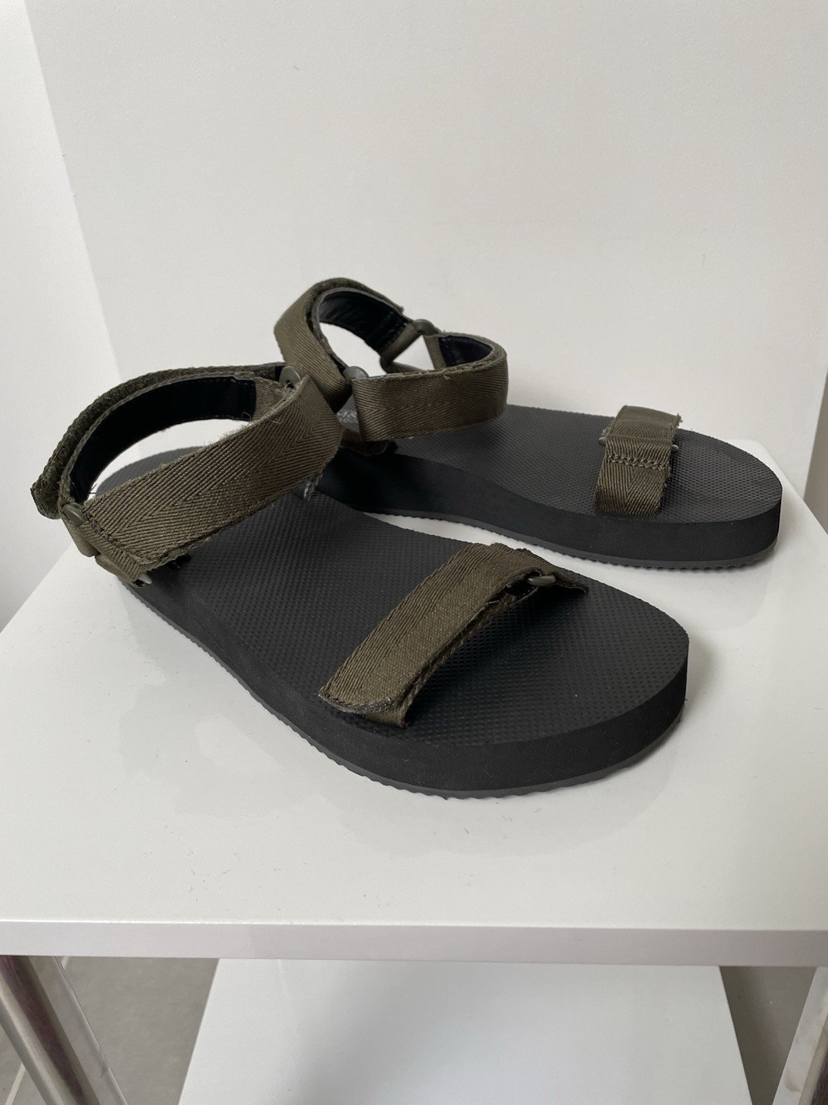 APL Sandali flatform sportivi alla caviglia M&S taglia 5 verde kaki nuovi