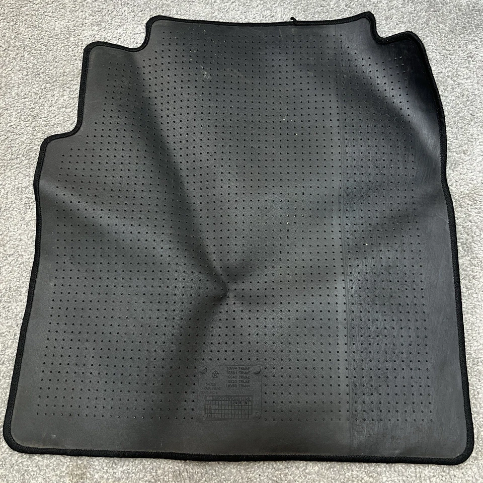 Juego completo de alfombrillas Chrysler Town & Country 2008-2020 OEM usadas Dodge Caravan Foto 3 de 4