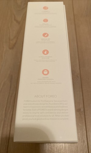 FOREO LUNA 2 for Normal Skin NEW IN BOX - Picture 3 of 6