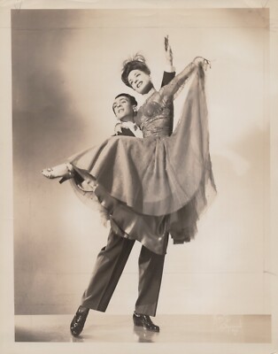 Unknow Woman + Unknow Man (1940s)   Collectable Memorabilia Photo K 440
