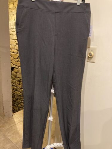 Time and Tru Women PullOn Pants, Pockets Large Gray Back elastic waist NWT..