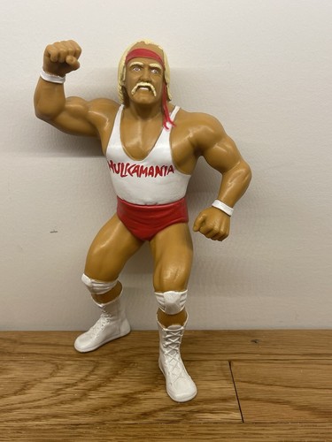 Vintage 1988 LJN Hulk Hogan WWF Wrestling Figure W...