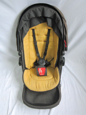 Phil & Teds Voyager V6 Hauptsitz mit Gurt und Liner