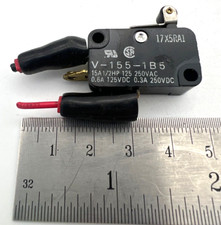 OMRON V-155-1B5 Micro Switch Roller Lever Hinge Snap Action V1551B5 JAPAN