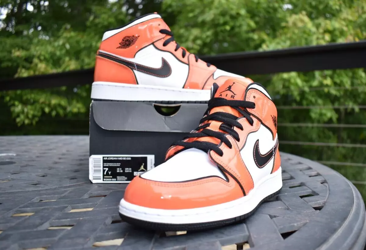 Nike turf orange sale