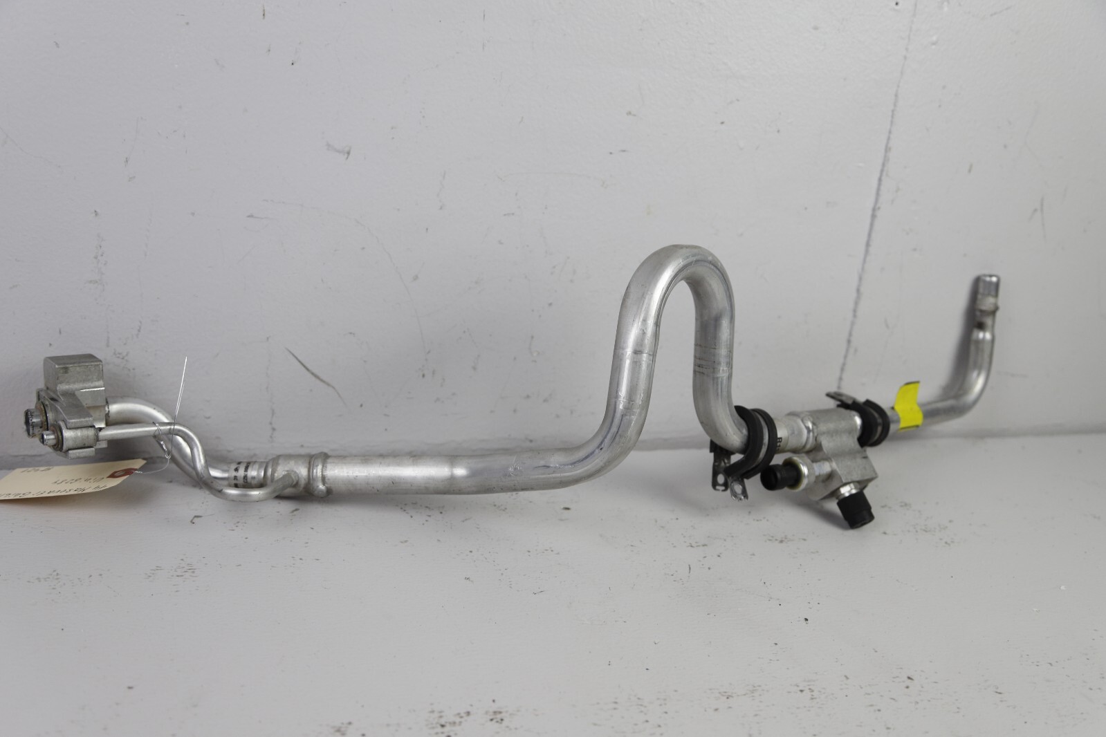 2014 - 2017 MASERATI GHIBLI QUATTROPORTE GHIBLI A/C AC CONDENSER HOSE PIPE LINE