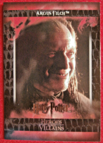HARRY POTTER HEROES AND VILLAINS Card #21 - ARGUS FILCH - Artbox 2010 - Picture 1 of 2