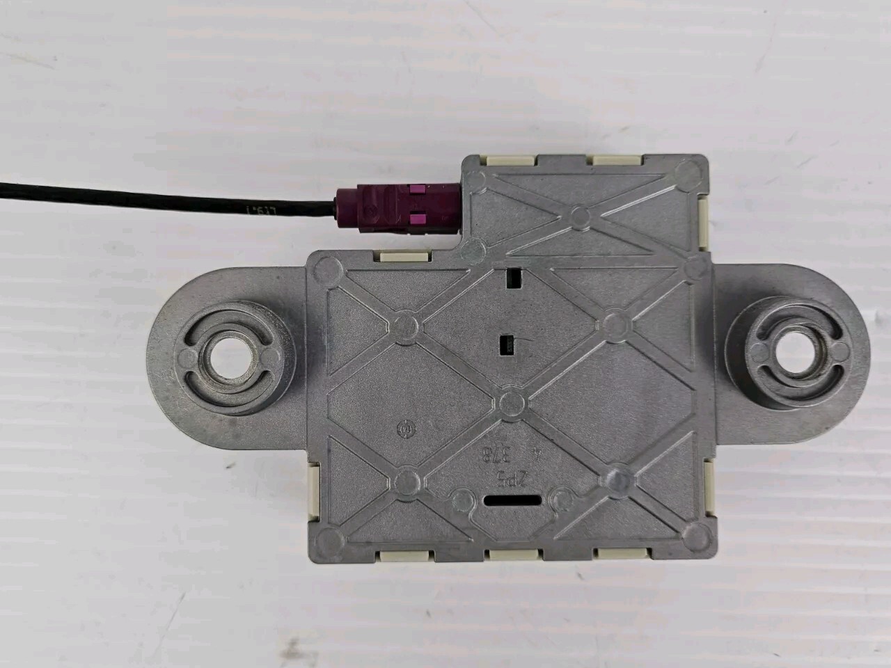 Antenna Control Module 2006 - 2011 BMW F25 X3 E90 328I 335I M3 3-SERIES ANTENNA CONTROL MODULE ...