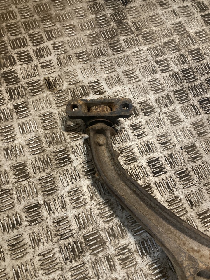 JEEP Grand Cherokee III Wk Avant Inférieur Droit Bras de Suspension