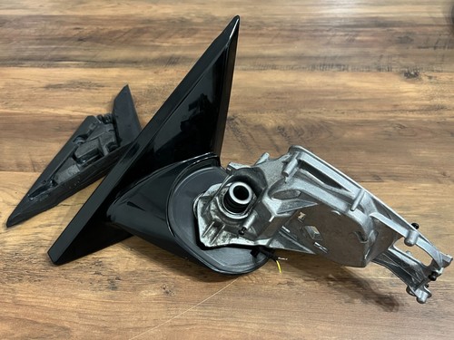 BMW M4 F82/F82 LCI F83/F83 LCI OEM Left Gloss Mirror Base with Folding RHD - Picture 11 of 14