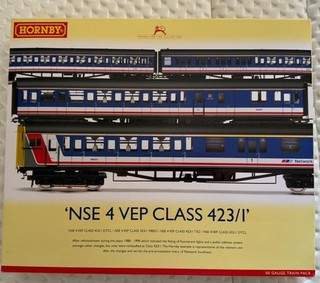 Hornby 00 gauge 4VEP EMU. Model Railway Train Set In Box Excellent Condition