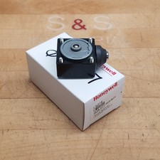 Honeywell LSZ1E Plunger Limit Switch, 1515 - NEW