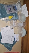 MomMed S21 Wearable Breast Pump Kit with Accessories