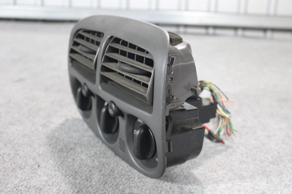 INTERRUPTOR DE CONTROL DE AIRE ACONDICIONADO SUBARU IMPREZA WAGON GF8 OEM JDM RHD PROBADO Foto 3 de 4