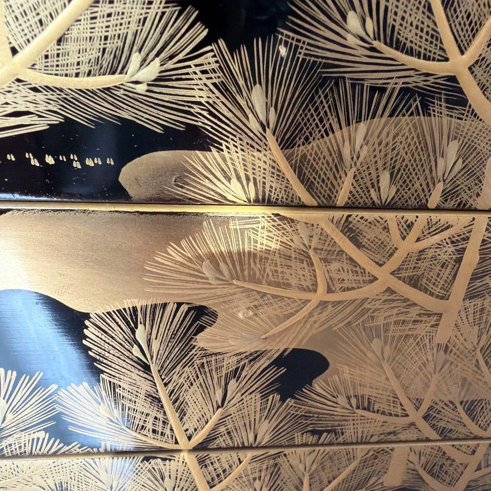 Jubako Bento Box Japanese Makie black lacquer box golden pine pattern antique Me Jubako Bento Box Japanese Makie black lacquer box golden pine pattern antique Me