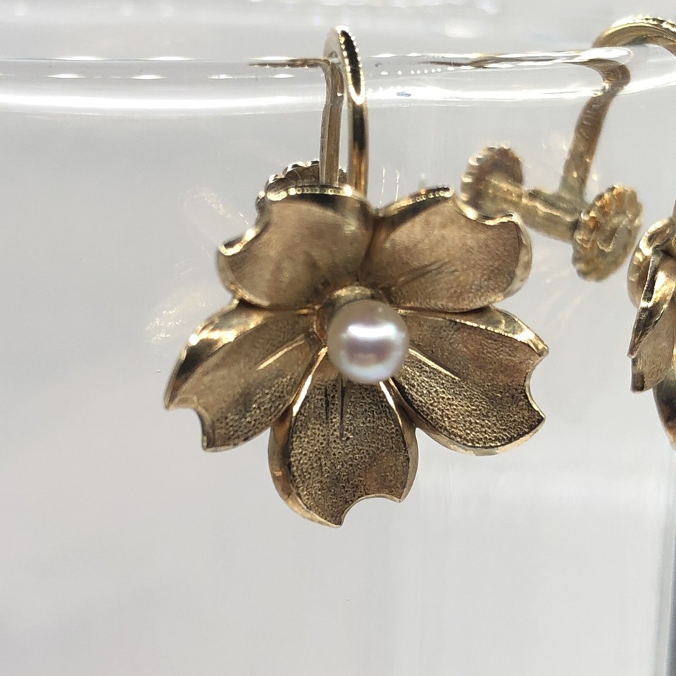 Vintage Richard KREMENTZ Pearl Gold Tone Flower Signed Screw Back