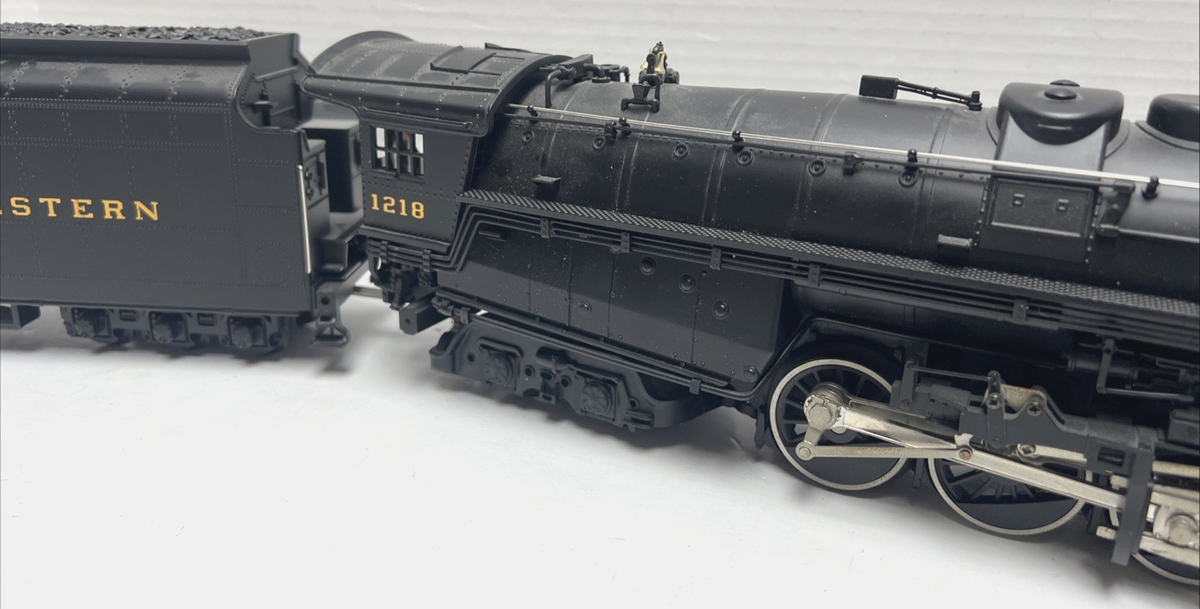 MTH Premier 2-6-6-4 Class A Steam Engine N&W Locomotive (20-3036-1