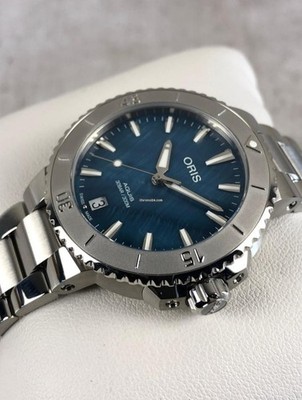 Oris Aquis Date Lady Blue