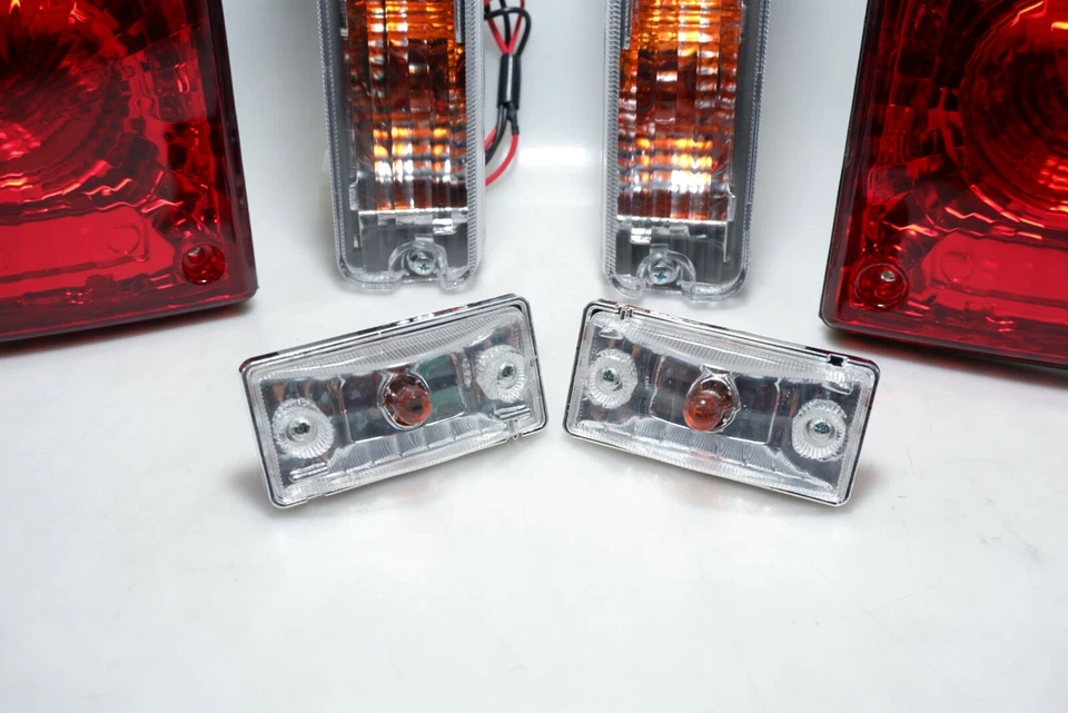 DAIHATSU ROCKY FEROZA BLIZZARD FRONT and SIDE TURN SIGNAL  + TAILLIGHT LAMP R/L  - Image 4 of 4