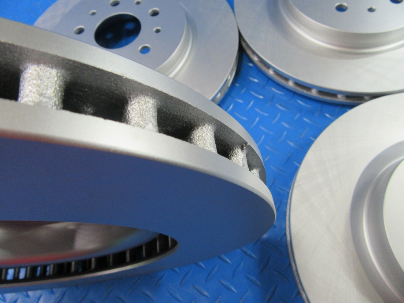 Maserati Quattroporte front rear brake pads & rotors smooth TopEuro #6921