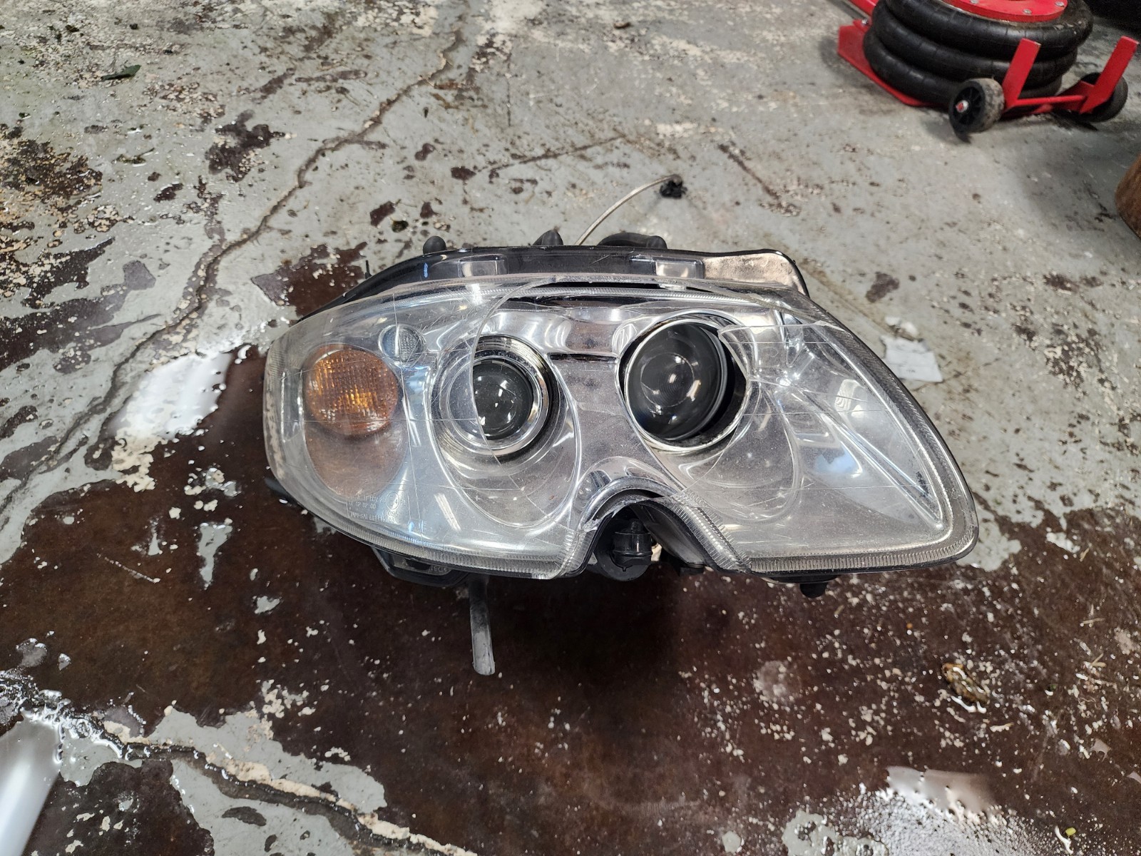 Maserati Quattroporte Front Right Side Headlight Lamp Bi Xenon Oem