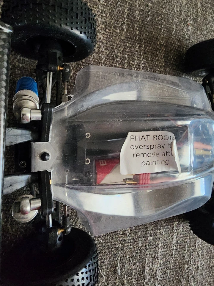 team associated rc18b  - Image 3 of 4