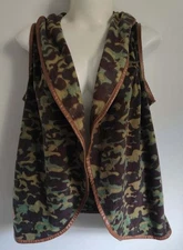 Simply Southern Women's L Green Camo Fleece Vest Jacket NWT Camouflage Blacket F