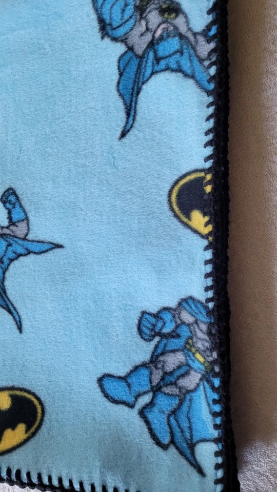 Nuevo Batman Estampado en Manta Infantil Azul con Borde Crochet Aprox 38" x 61" Foto 3 de 3