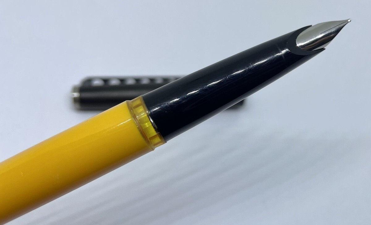 Vintage MINT MONTBLANC Carrera Fountain Pen- M- Medium Nib