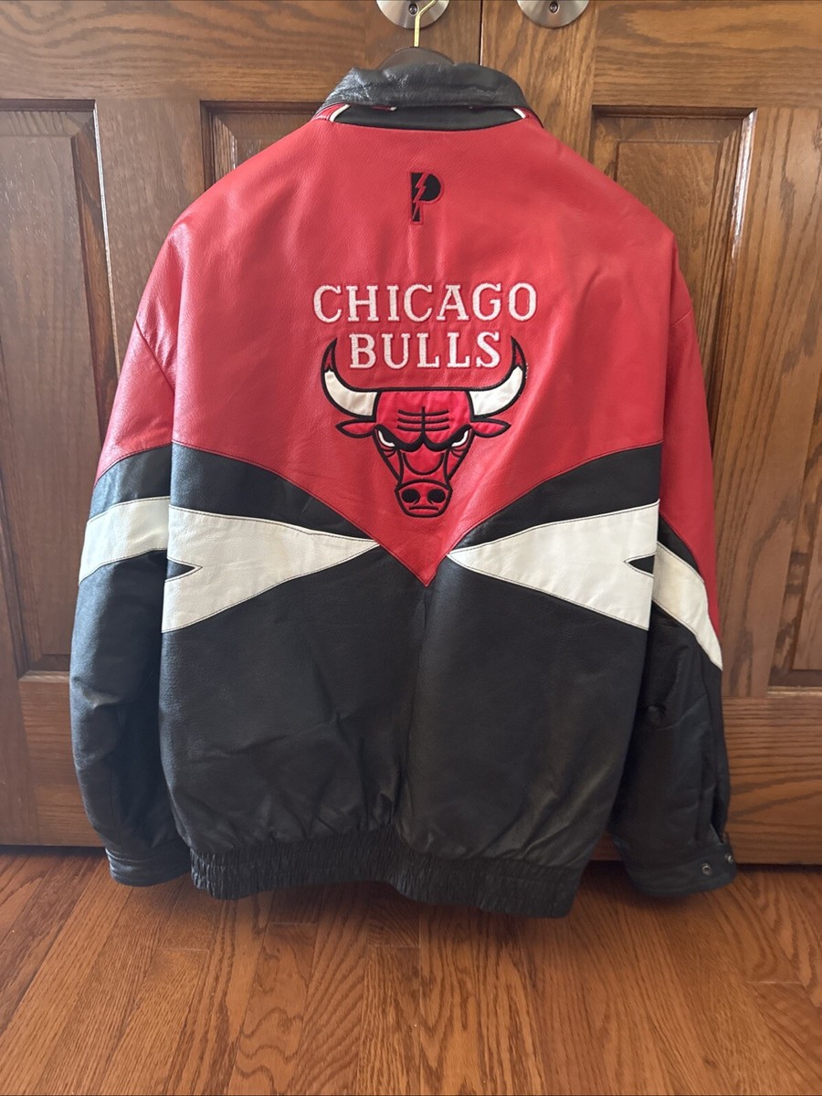 1990s Vintage Pro Player Chicago Bulls Leather Jacket Coat