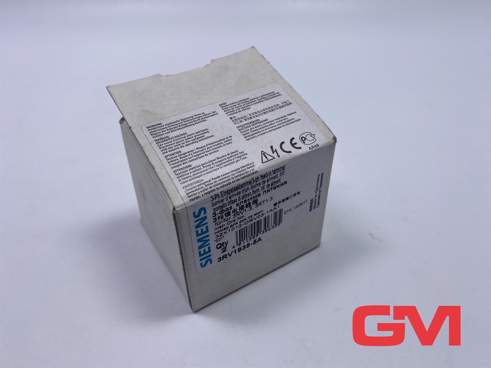 2 Pcs. Siemens 3-Phase Feed-In Terminal 3RV1935-5A