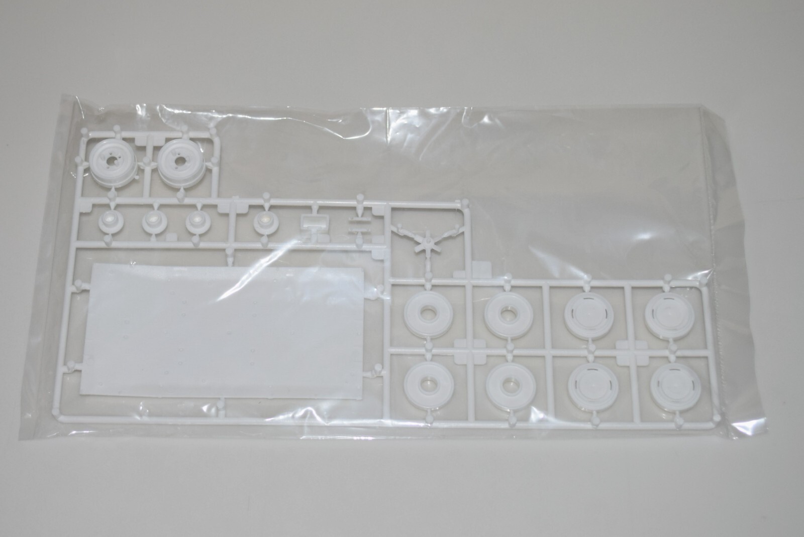 REVELL 1979 LAND ROVER 109 85-4498 ⭐PARTS⭐ WHEELS+CANVAS TOP+MORE 1:25 ...