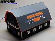 LIONEL HALLOWEEN HAUNTED BARN W/ BLINKING LIGHTS O GAUGE building 2429110 NEW
