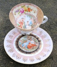 Antique Royal Vienna Porcelain Early 20thC Demitasse Cup & Saucer. Beehive mark.