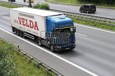 LKW Foto Scania 124L 470 Kofferauflieger Deutschland blau TOM GRÜNDL VLEE #h2dp