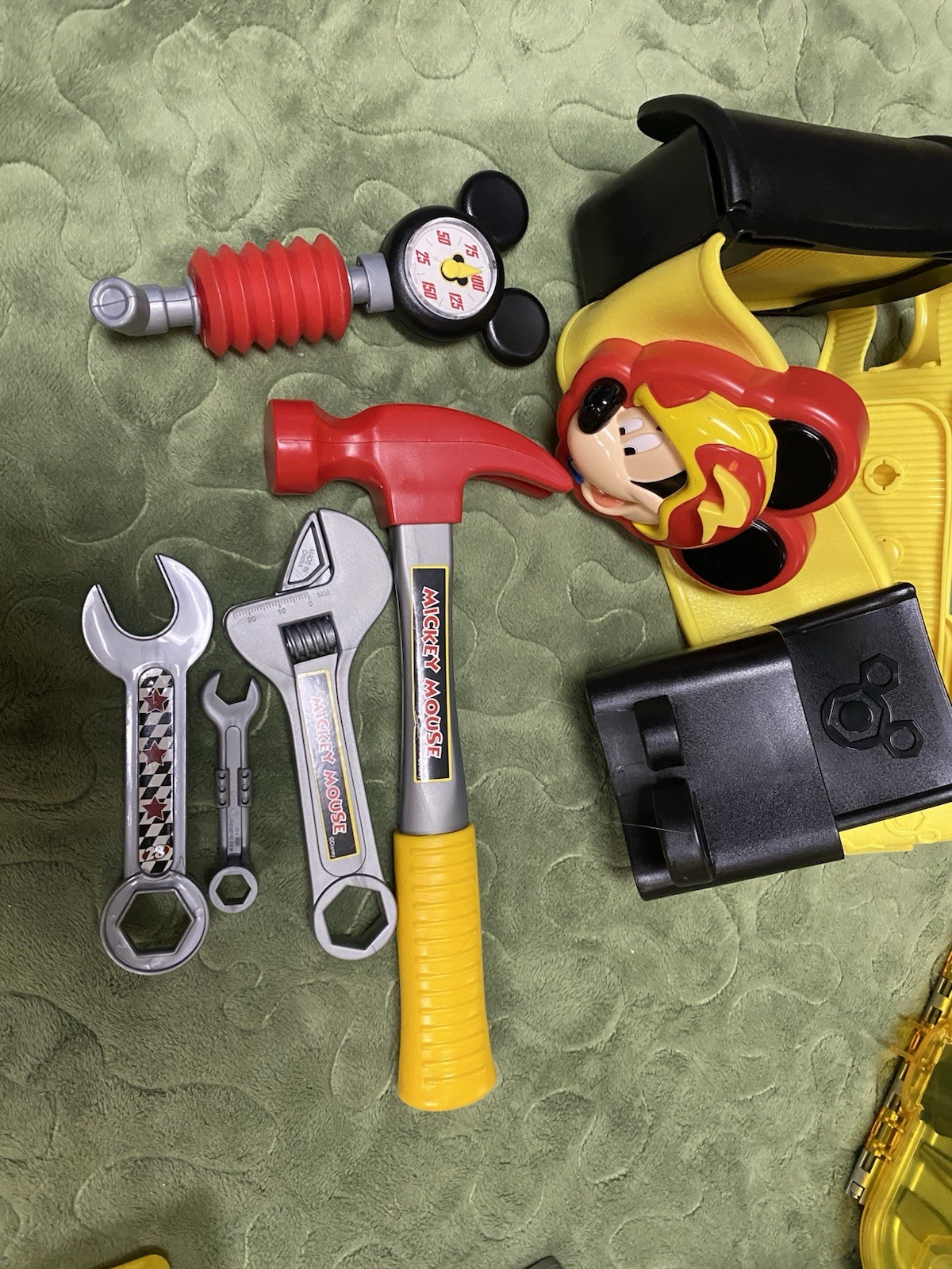 как выглядит Mickey And The Roadster Racers Toolbox, Tool belt, Register, Tools Lot, Disney фото