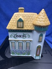 Vintage 1989 Lenox Spice Village    Onion Por...