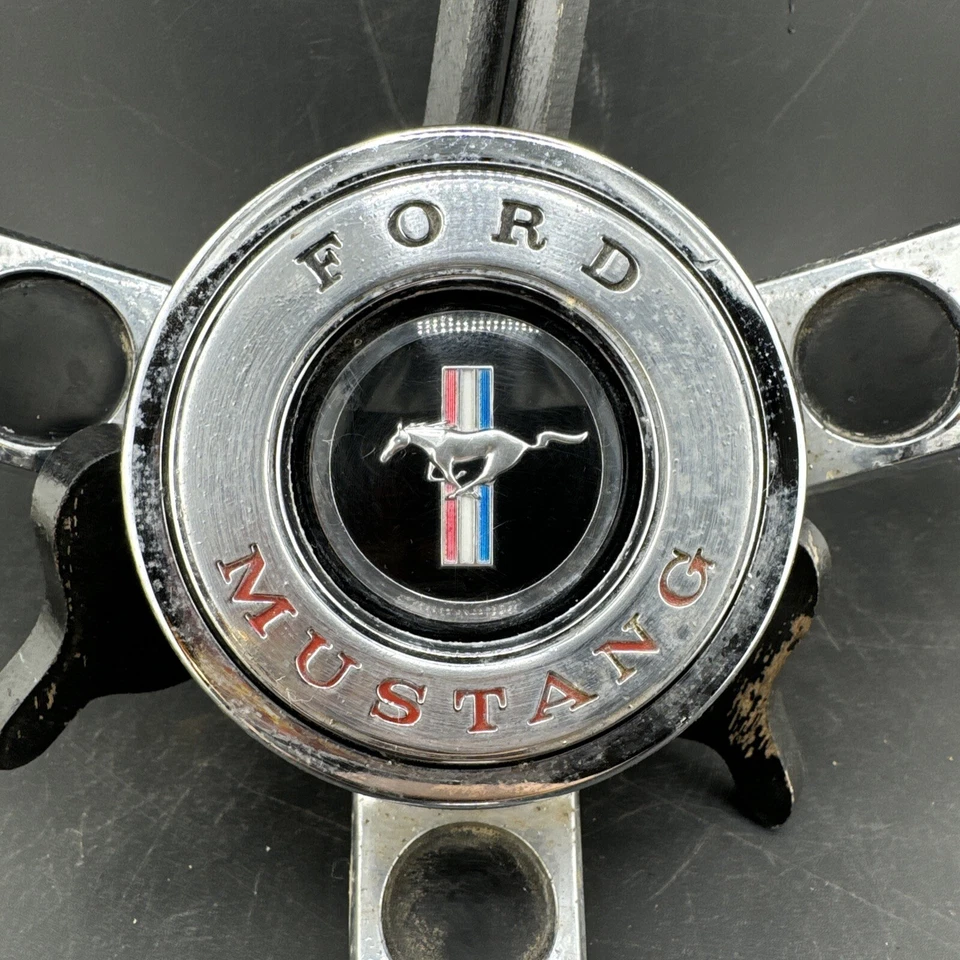 1965 66 Ford Mustang Steering Wheel 3 Spoke Horn Ring Center C5ZA-13A800-B2H📦 - Imagem 2 de 4