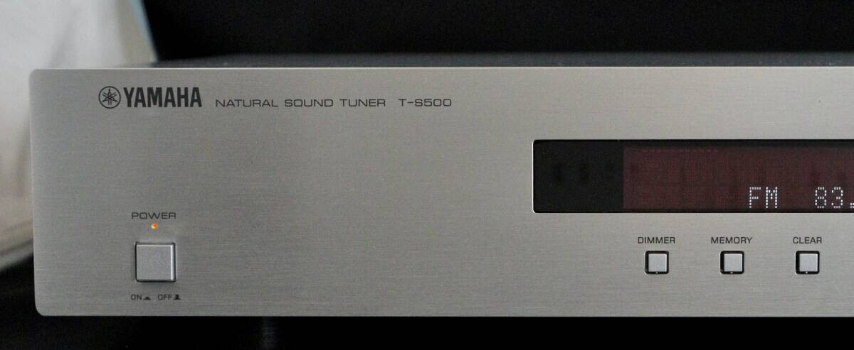 YAMAHA T-S500 FM/AMラジオチューナー Yamaha T-S500 AM/FM Stereo Tuner Beautiful styling Confirmed