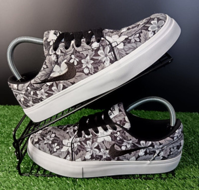 NIKE SB - SATIRE FLORAL - UK6,5/US7,5/EU40,5 - 705193-012 - BLACK / WHITE