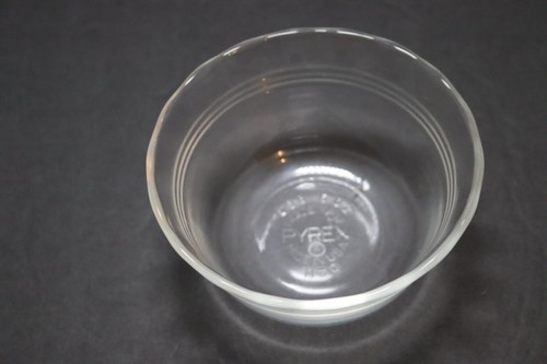 Vintage PYREX (Corning) #463 6 oz Clear Custard Ramekin Cup Scalloped Rim - Picture 5 of 7
