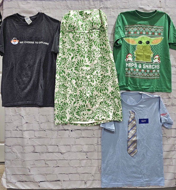 Set Of 4 Shirts & Dress: Women Sz Small: Vineyard Vines, Star Wars, Disney, NASA