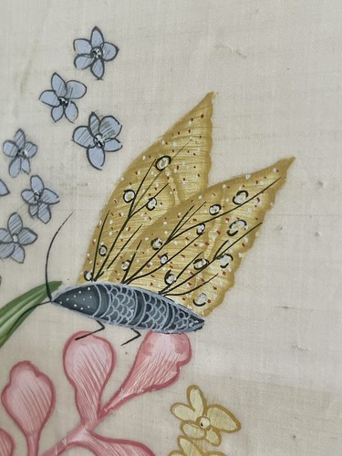 Exceptional Oversized Antique Chinoiserie Floral Still Life Painting On Silk - Picture 4 of 7