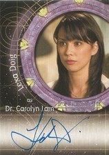 STARGATE SG-1 SEASON 9 AUTOGRAPH A87 LEXA DOIG as DR CAROLYN LAM